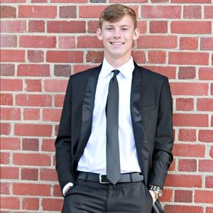 Meet your Posher, Thomas